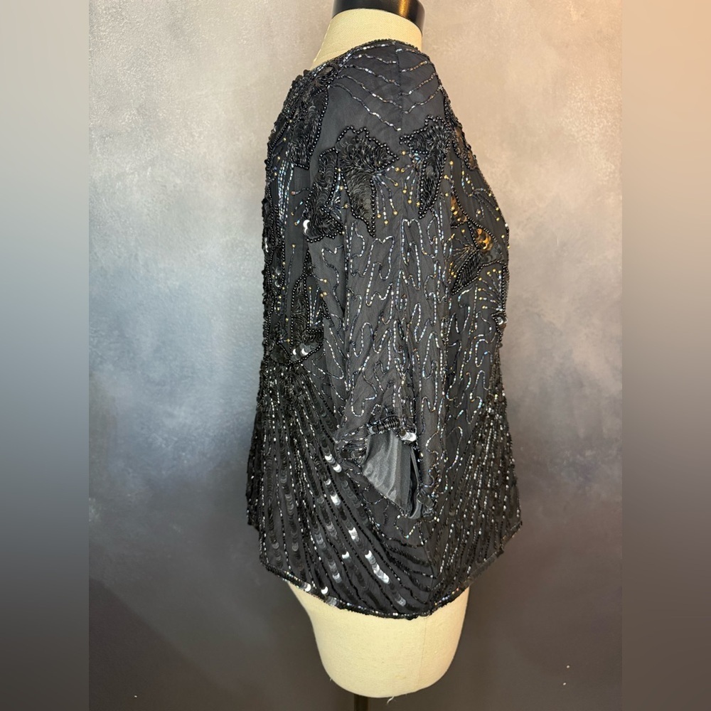 ✨ Vintage Beaded Silk Top – Made in India ✨ - Picture 5 of 13